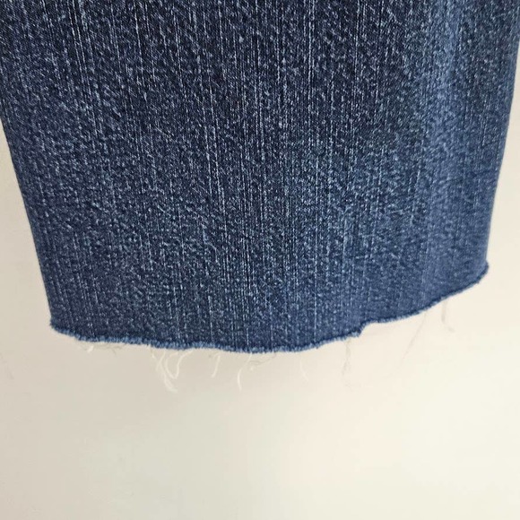 Lilly Pulitzer Women's Cut Off Jeans Pants Cropped Embroidered Size 8 - Picture 10 of 15